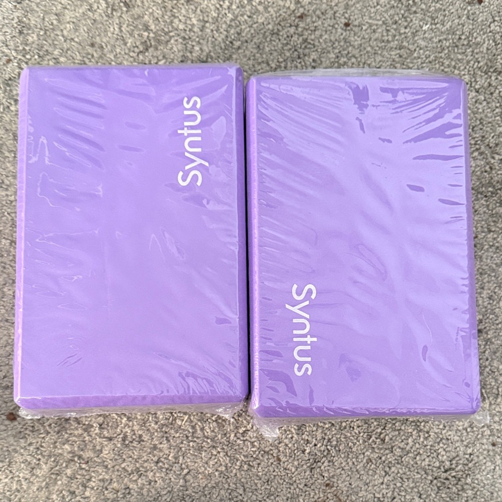 Syntus Purple Yoga Blocks